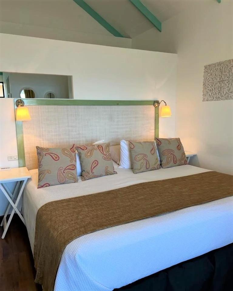 Hotel Boutique La Perouse Hanga Roa Ngoại thất bức ảnh