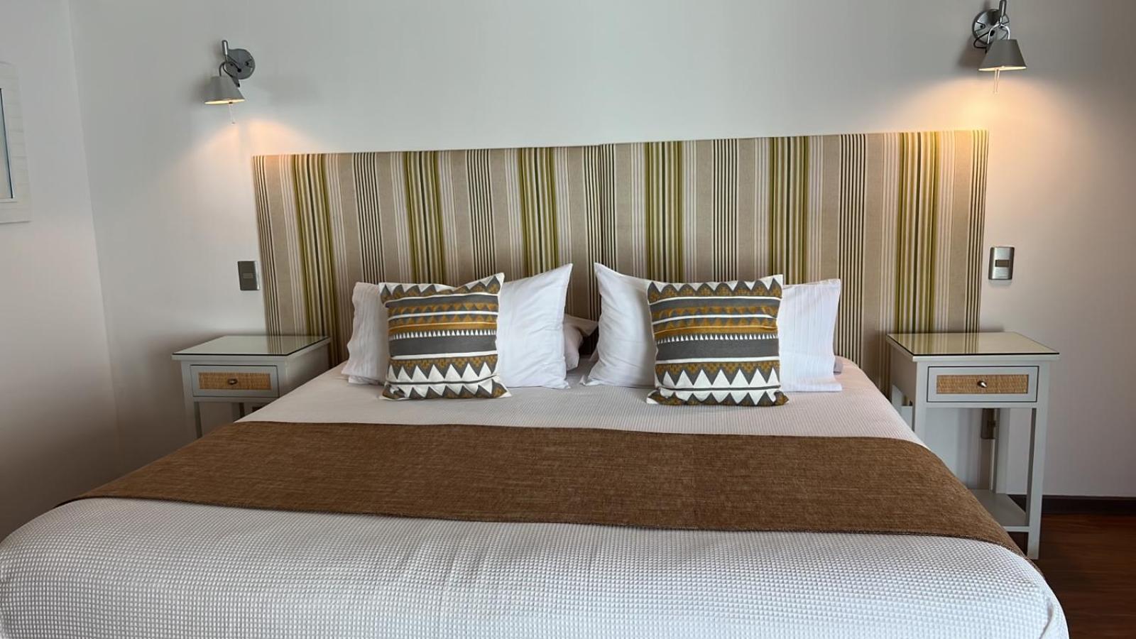 Hotel Boutique La Perouse Hanga Roa Ngoại thất bức ảnh